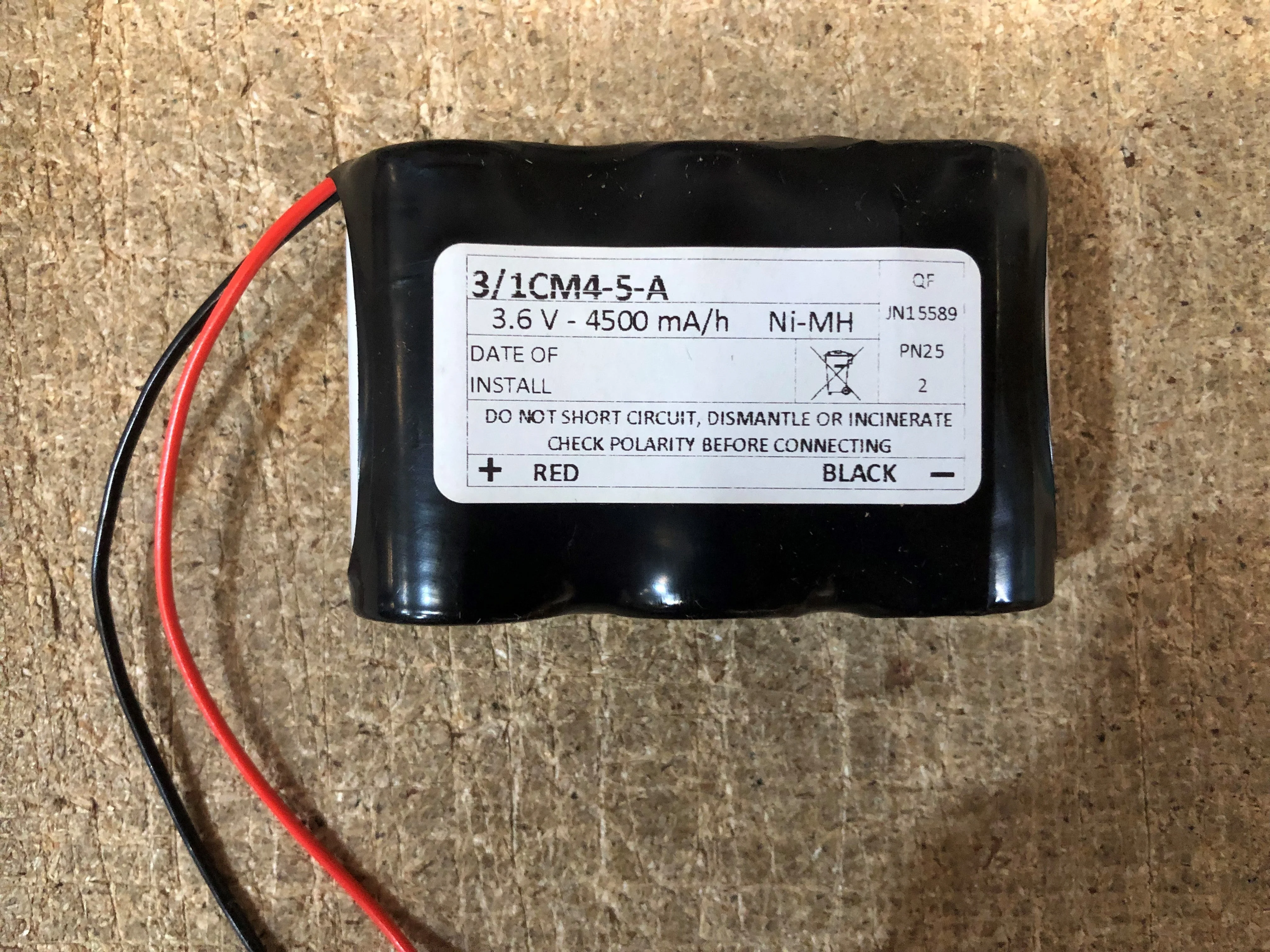 3/1CM4/5A-C009F 3.6V Side by Side  Ni-Mh fitted with C009F