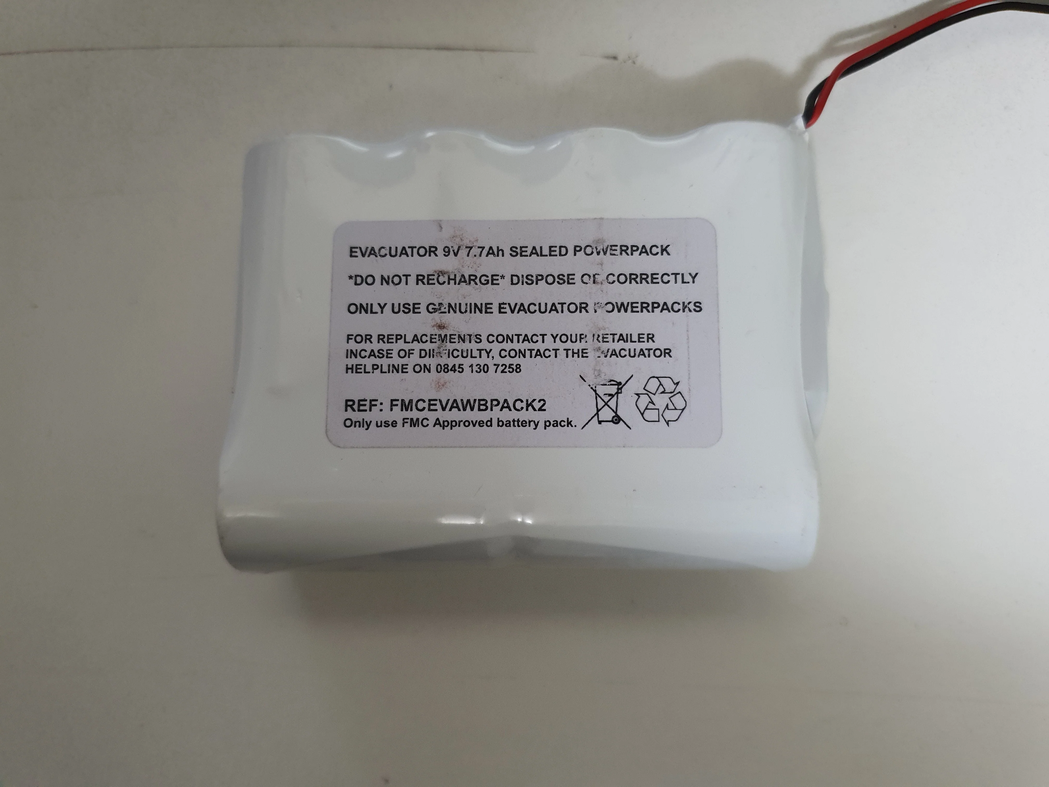6/DIMN1400-FMC 9v Alkaline C Cell C005F Evacuator PAck