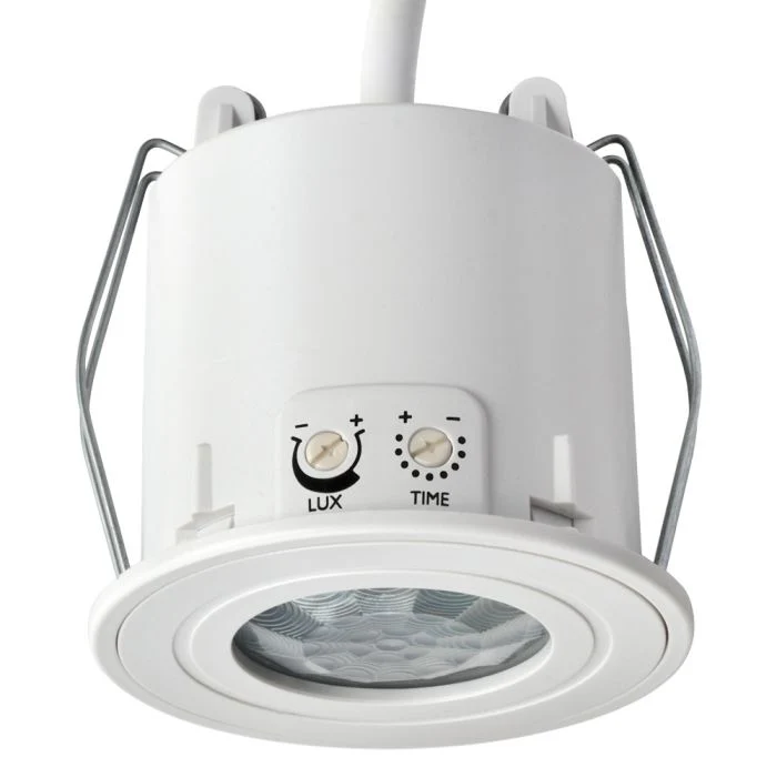 Danlers CEFL PIR SEALED 6A Flush 1500W Splashproof PIR 360 Degree Sensor