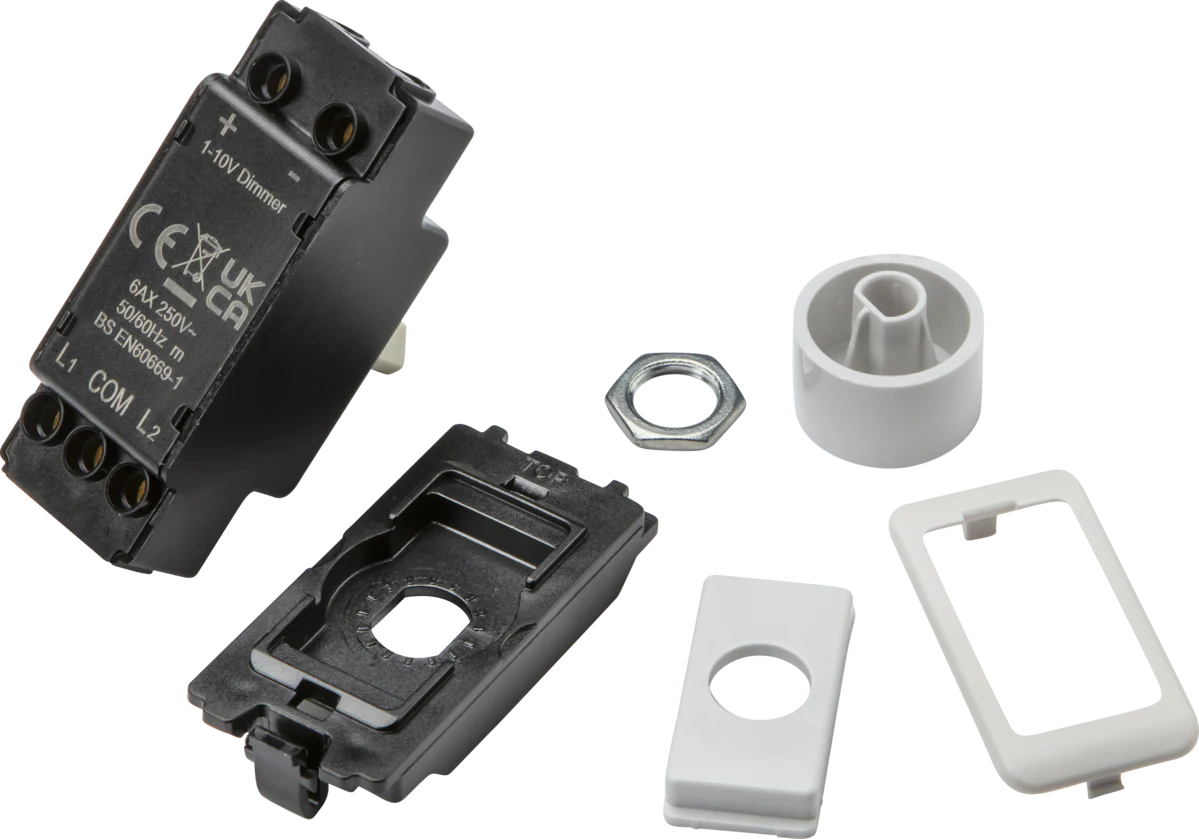 Knightsbridge CU110V 6AX 2-way 1-10V Dimmer Module