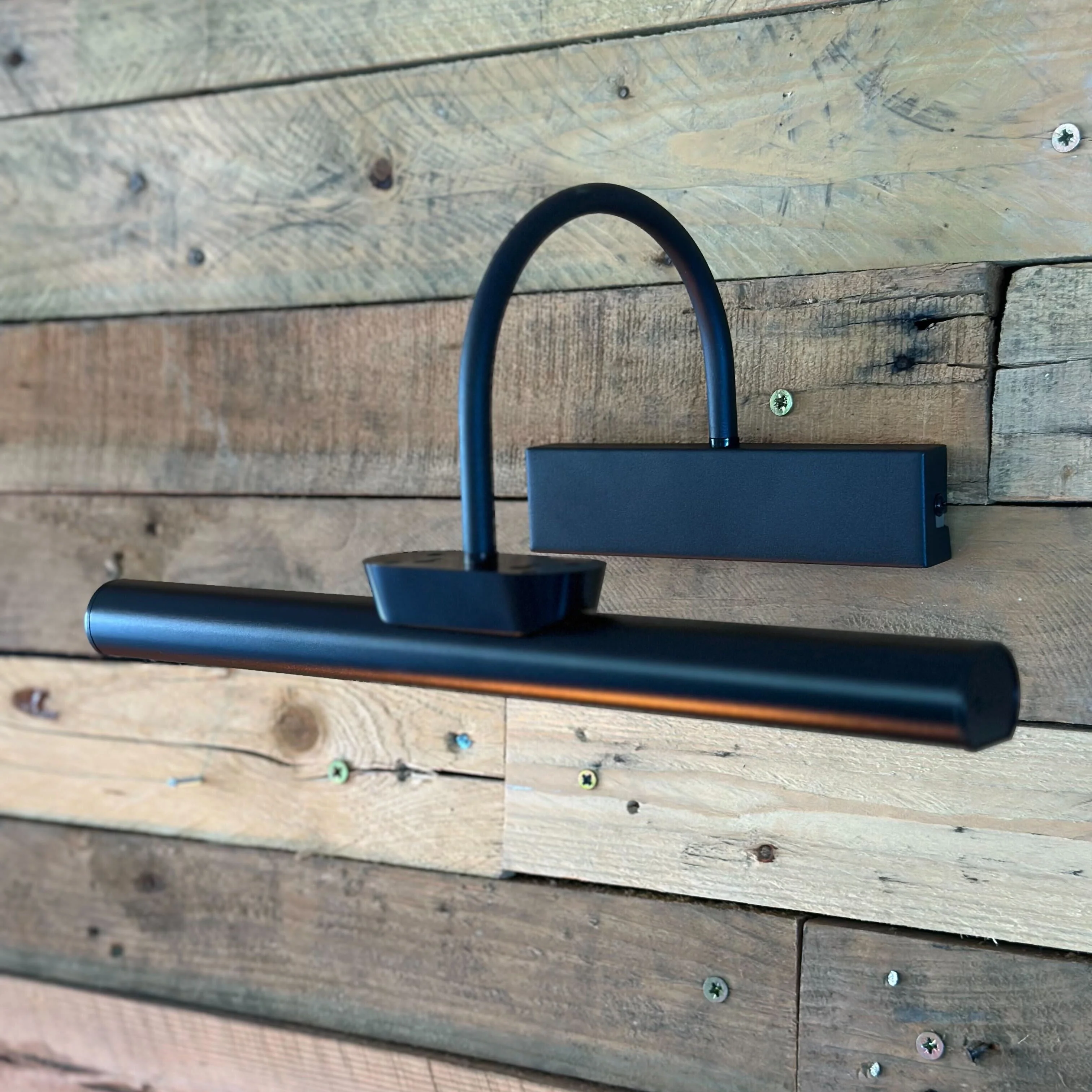 LED Battery Powered Rechargeable LED Wall Mounted Picture Light - Image 5