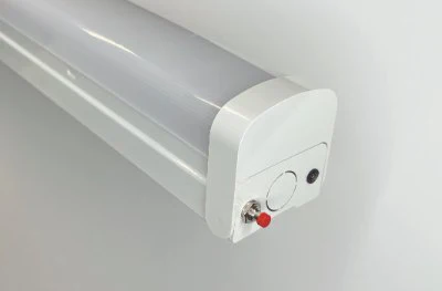 Megaman 41W Garron Emergency Batten 4000K (6Ft) 1800mm 4800lm - 712068