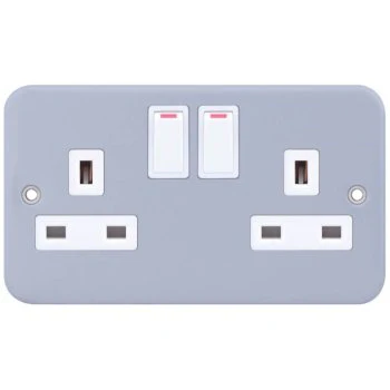 Selectric Metal Clad 2 Gang 13A Switched Socket